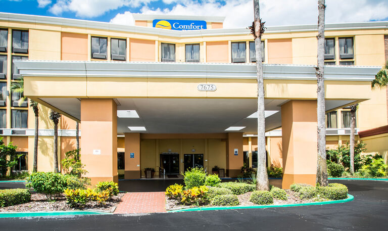 Hotel Comfort & Kissimmee By The Parks